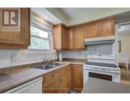48 CLARENDON CRESCENT - 11