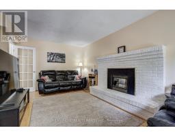 48 CLARENDON CRESCENT - 18