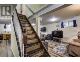 48 CLARENDON CRESCENT - 36