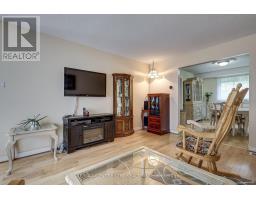48 CLARENDON CRESCENT - 8