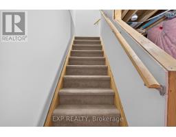 930 SILVERFOX CRESCENT - 34