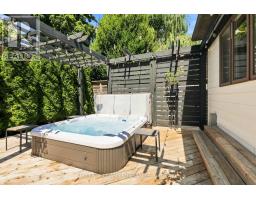 7 - 727 APRICOT DRIVE - 31