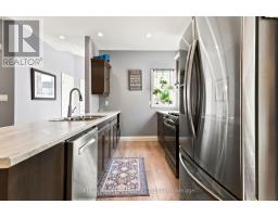 7 - 727 APRICOT DRIVE - 7