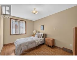 27 STIRRUP COURT - 8