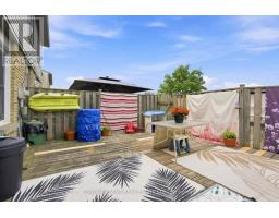 193 DEVERON CRESCENT - 41