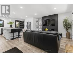 1082 CHIPPEWA DRIVE - 12