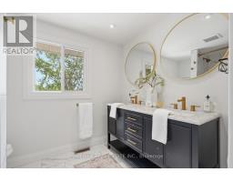 653 VISCOUNT ROAD - 25