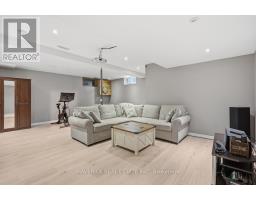 653 VISCOUNT ROAD - 35