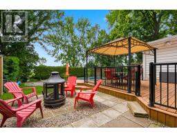653 VISCOUNT ROAD - 36