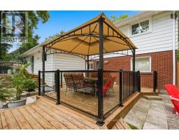 653 VISCOUNT ROAD - 38