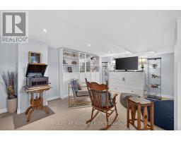 24 TWEEDSMUIR AVENUE - 17