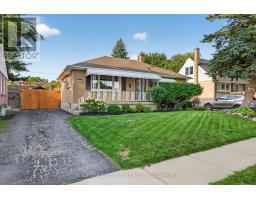 24 TWEEDSMUIR AVENUE - 2