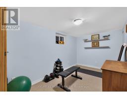 24 TWEEDSMUIR AVENUE - 20