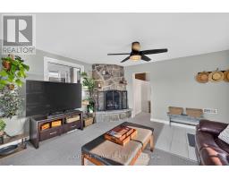 24 TWEEDSMUIR AVENUE - 22