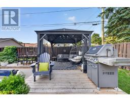 24 TWEEDSMUIR AVENUE - 25