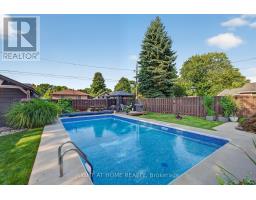 24 TWEEDSMUIR AVENUE - 30