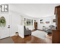 24 TWEEDSMUIR AVENUE - 4