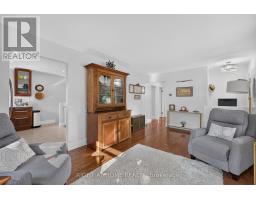 24 TWEEDSMUIR AVENUE - 6