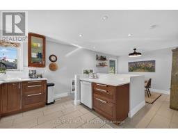 24 TWEEDSMUIR AVENUE - 8