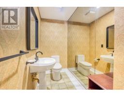 W45 - 1500 VENETIAN BOULEVARD - 10