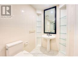 W45 - 1500 VENETIAN BOULEVARD - 29