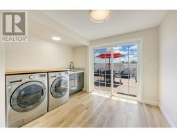 W45 - 1500 VENETIAN BOULEVARD - 34