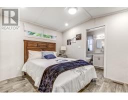 30 - 22790 AMIENS ROAD - 14