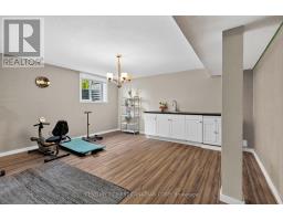 10 BIRCHALL LANE - 40