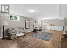 10 BIRCHALL LANE - 41