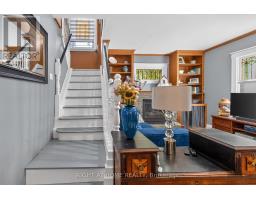 327 WELLINGTON STREET - 10