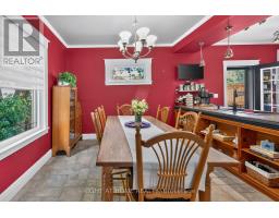 327 WELLINGTON STREET - 11