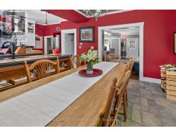 327 WELLINGTON STREET - 13