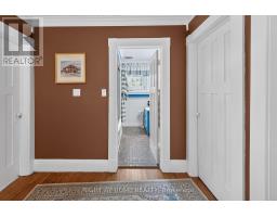 327 WELLINGTON STREET - 19