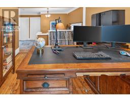 327 WELLINGTON STREET - 23