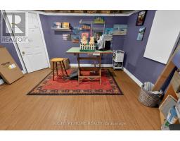 327 WELLINGTON STREET - 31