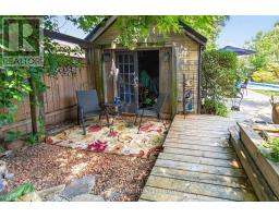 327 WELLINGTON STREET - 37