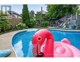 327 WELLINGTON STREET - 40
