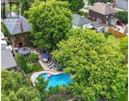 327 WELLINGTON STREET - 43