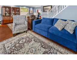 327 WELLINGTON STREET - 8
