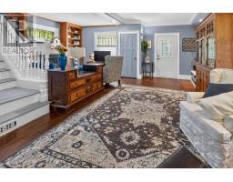 327 WELLINGTON STREET - 9