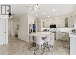 860 KETTLERIDGE STREET - 12