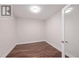 701 - 260 VILLAGEWALK BOULEVARD - 27