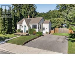19 GARDEN AVENUE - 2