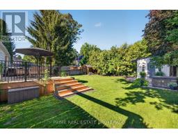 19 GARDEN AVENUE - 30