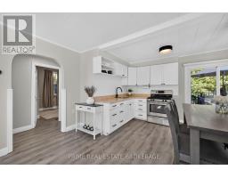 19 GARDEN AVENUE - 9