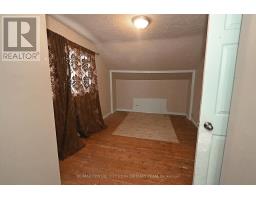 10 HENRY STREET - 12