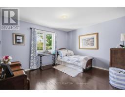72 ROBINSON LANE - 28