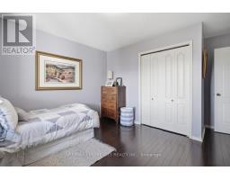 72 ROBINSON LANE - 29