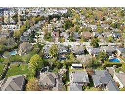 72 ROBINSON LANE - 49