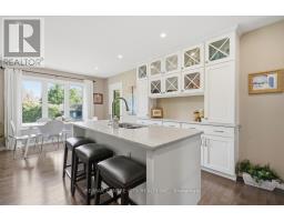 72 ROBINSON LANE - 9